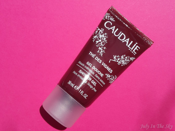 blog beauté trousse voyage caudalie avis test gel douche the des vignes