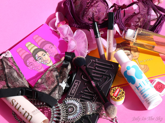 blog beauté favoris hiver juvias hip huda beauty apieu novaria kat von d bijour brigitte chantal thomass carmex su:m