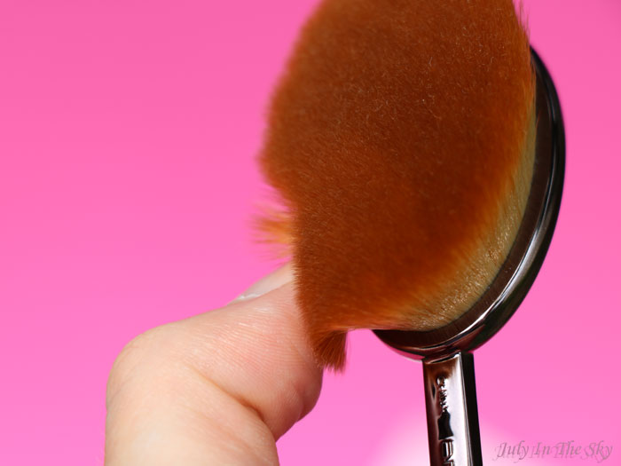 blog beauté Artis Oval 7 Brush