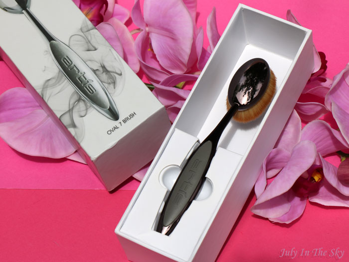 blog beauté Artis Oval 7 Brush