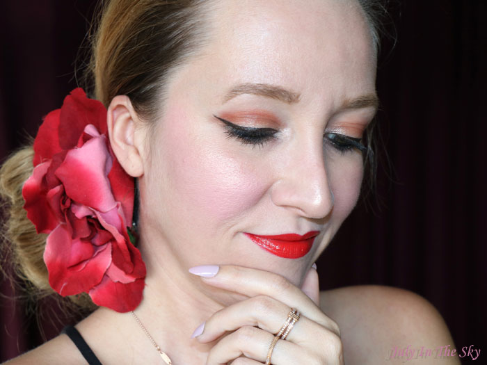 blog beauté L'Oréal Color Riche la belle et la bête 377 perfect red swatch avis test lipstick