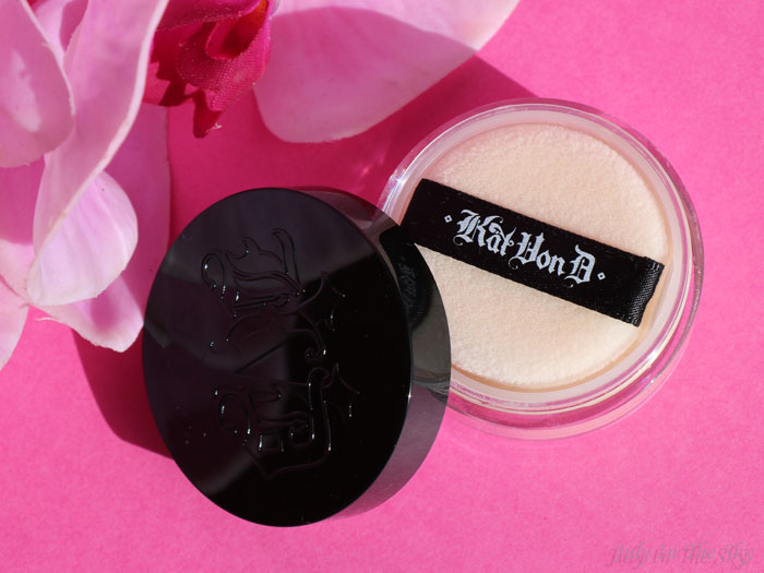 blog beauté poudre libre Lock It Kat Von D avis test