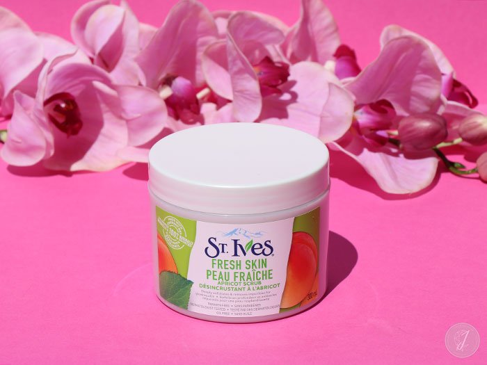 blog beauté gommage Fresh Skin Apricot Scrub St Ives